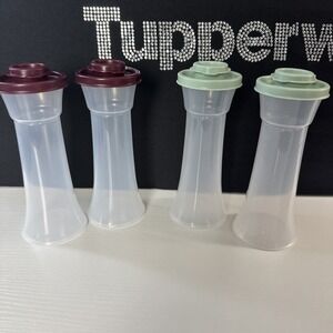 Tupperware Large Hourglass Salt & Pepper Shaker Green & Red Seals 6" Set Of 4
